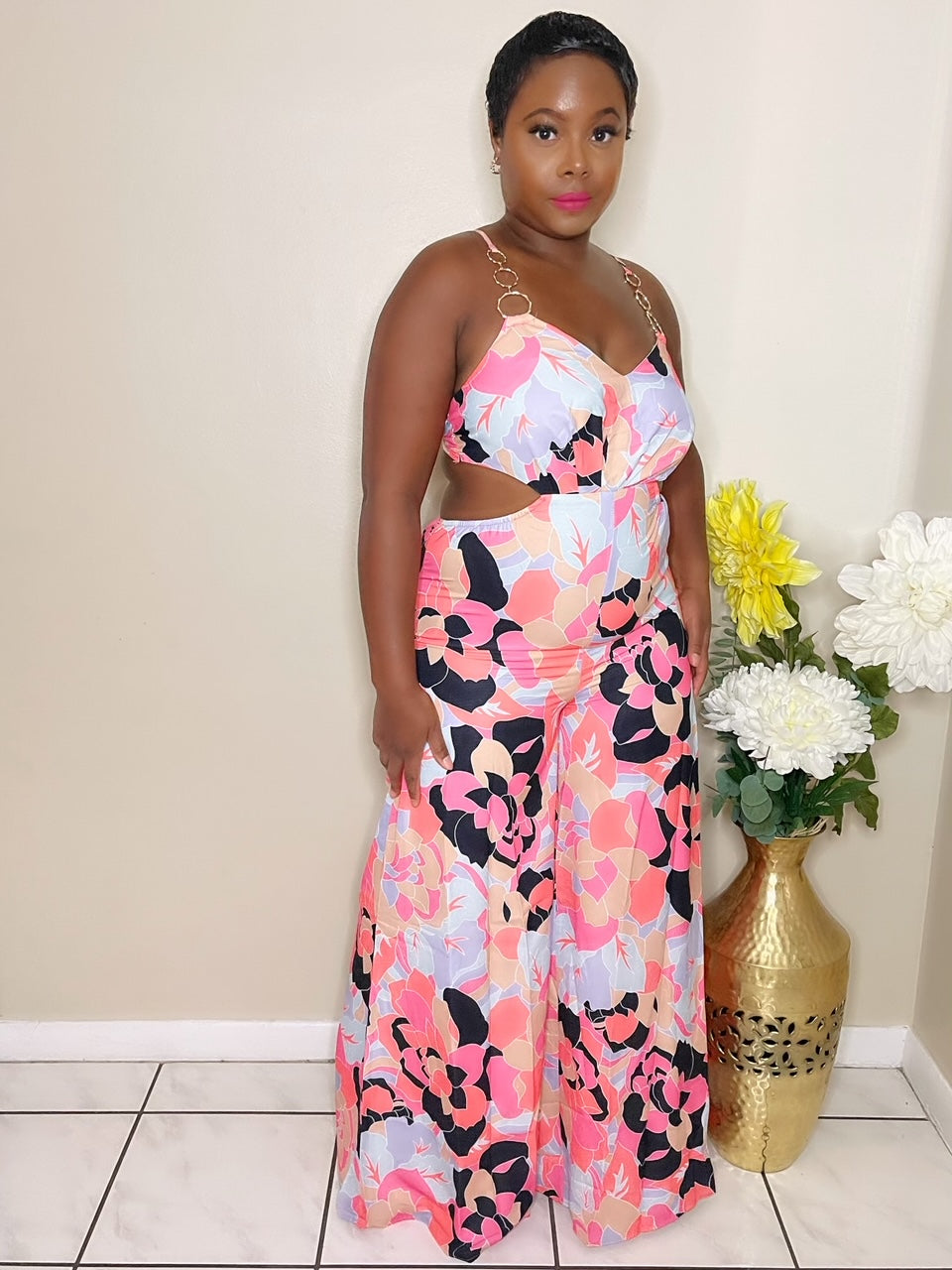 Trendy jumpsuit for women, urban-chic one-piece outfit