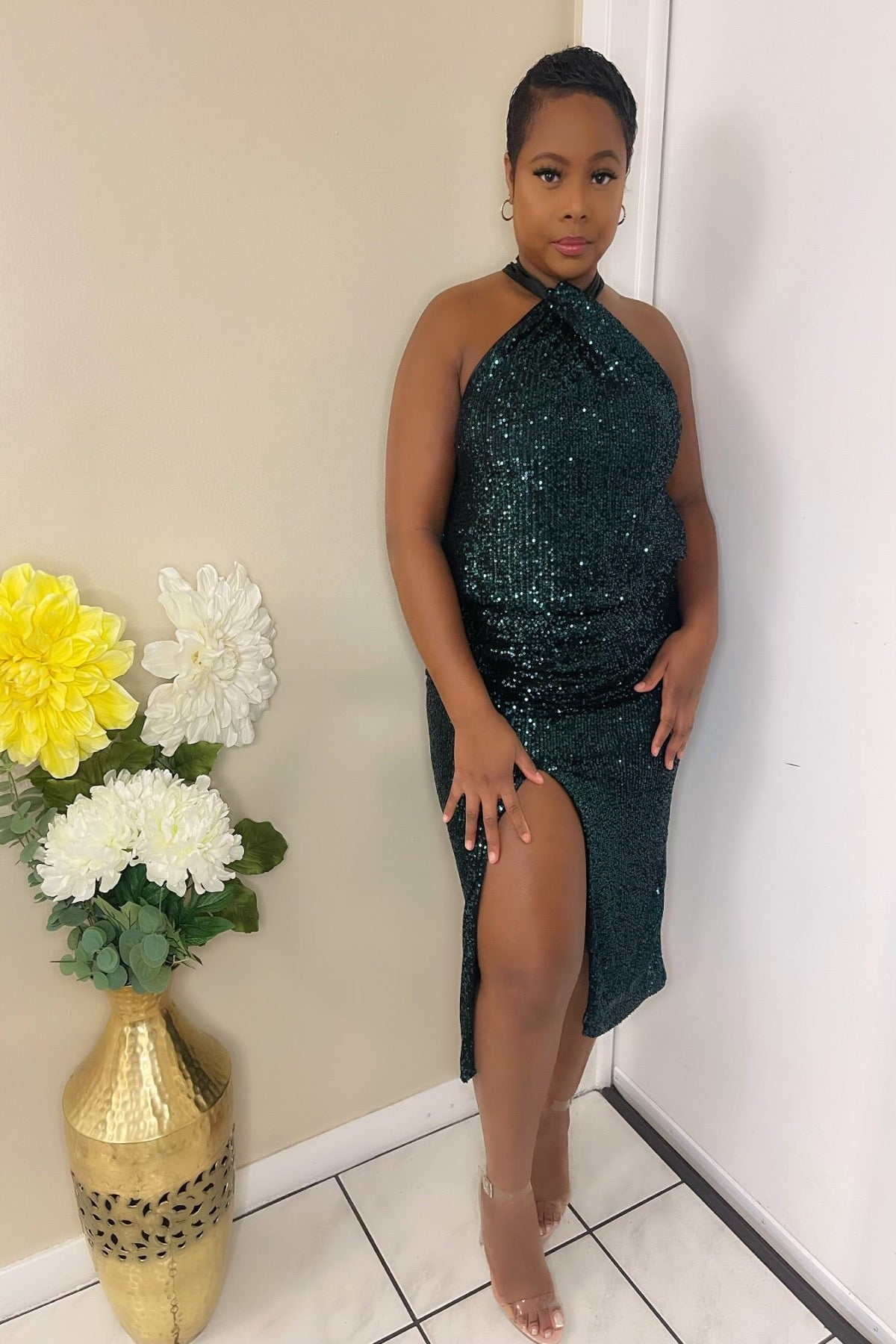 Stylish women’s skirt set for brunch and party looks