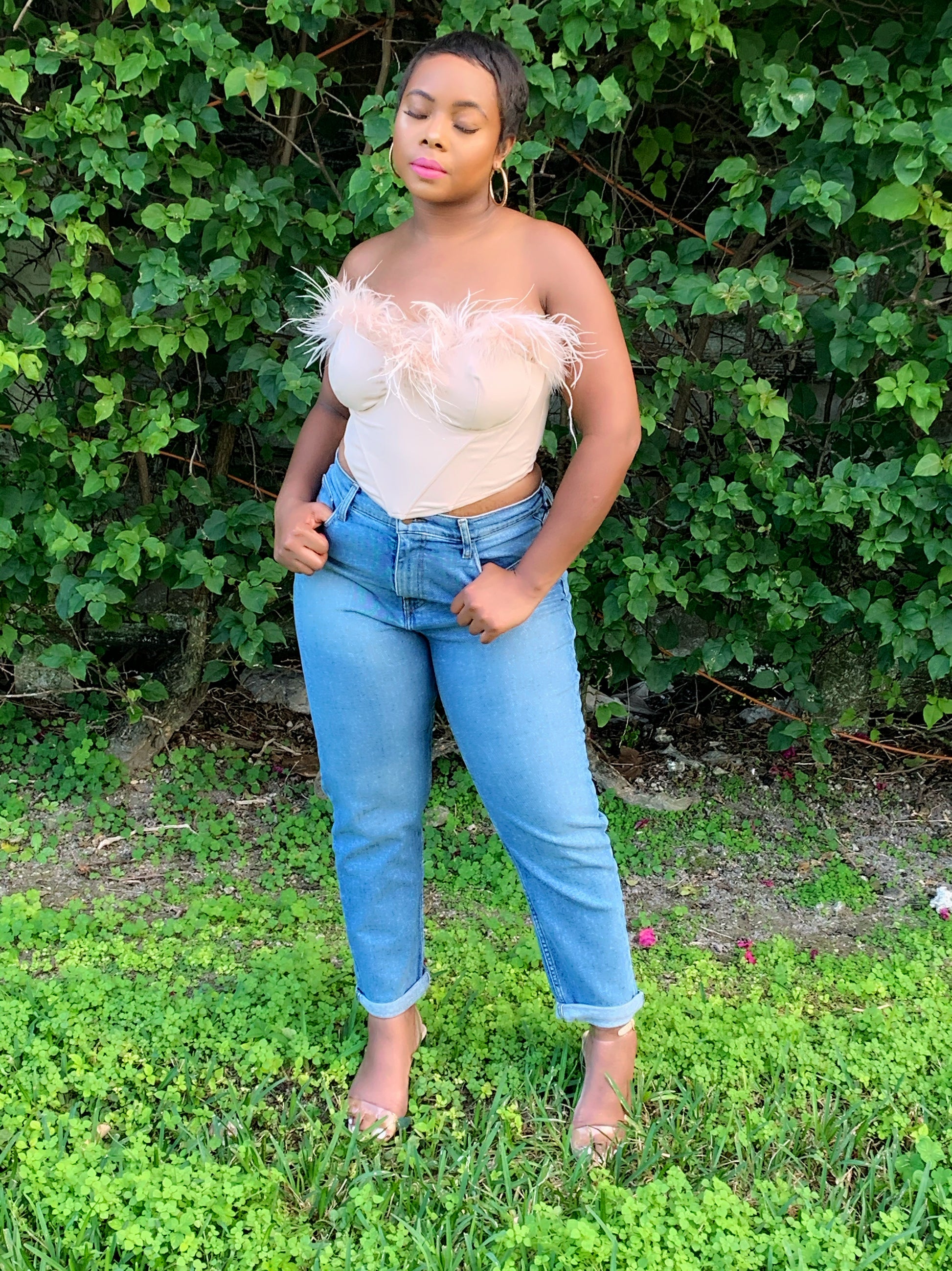 How to wear a corset top