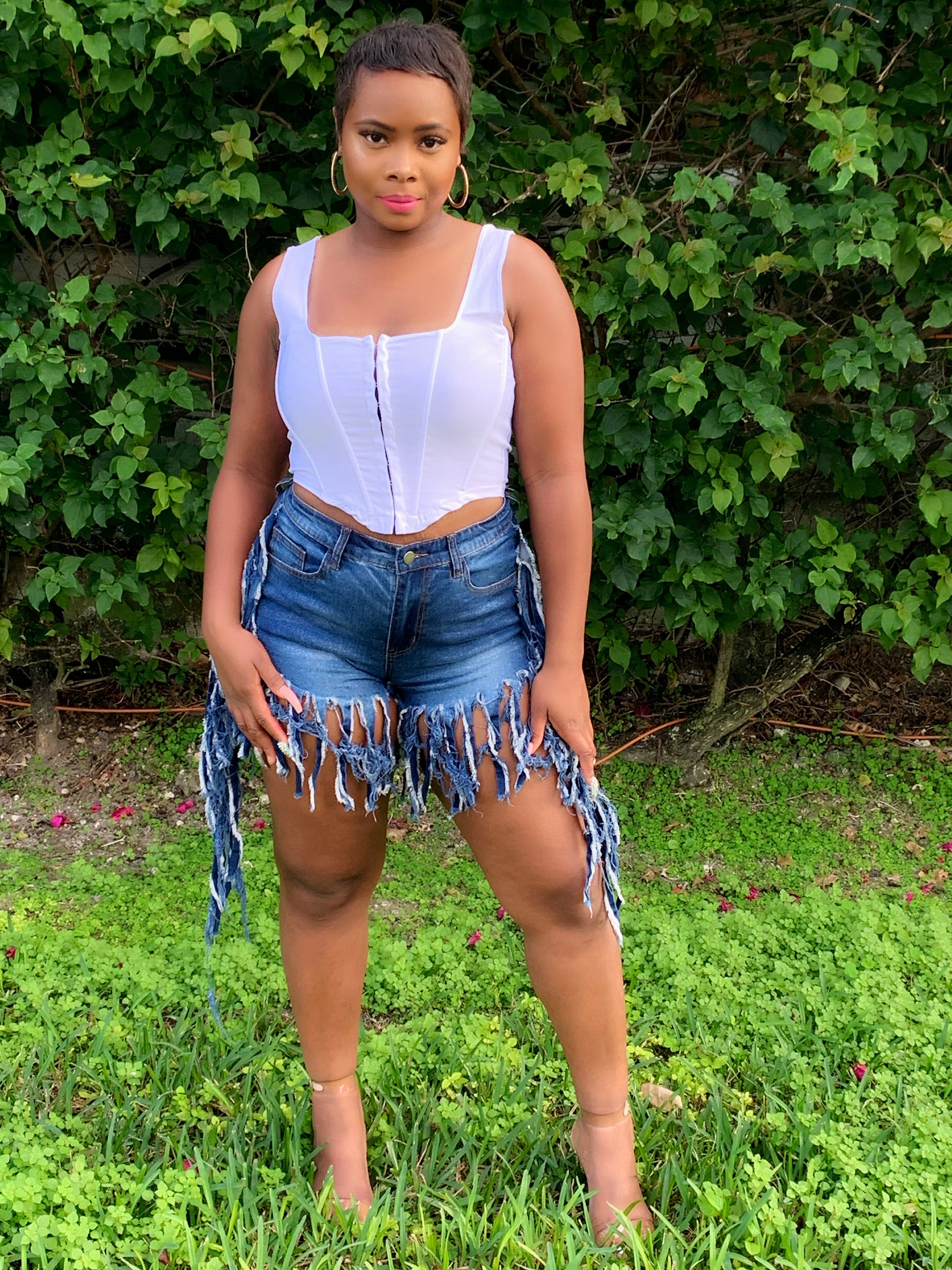 How to wear a corset top