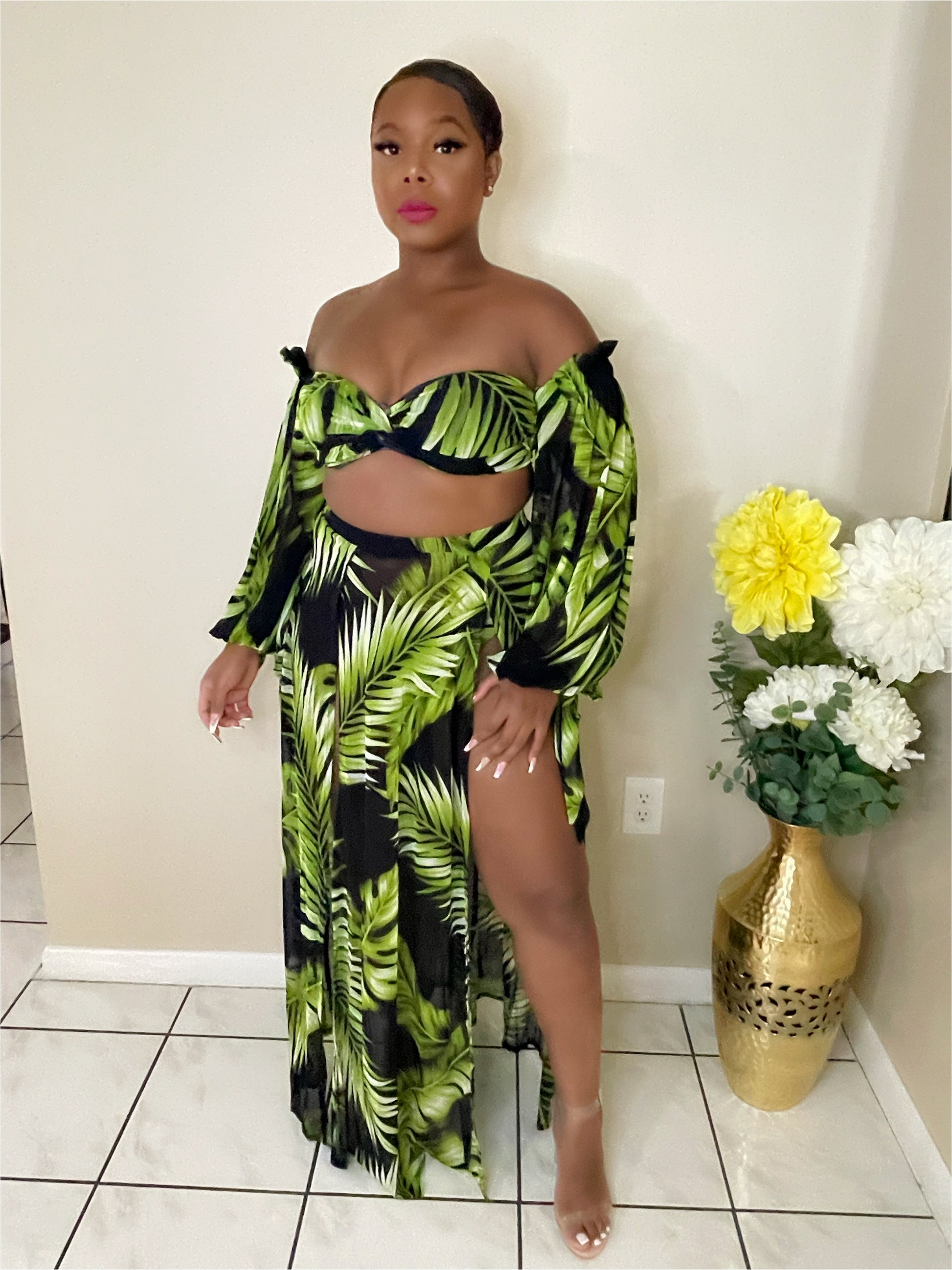 How to wear a swim set