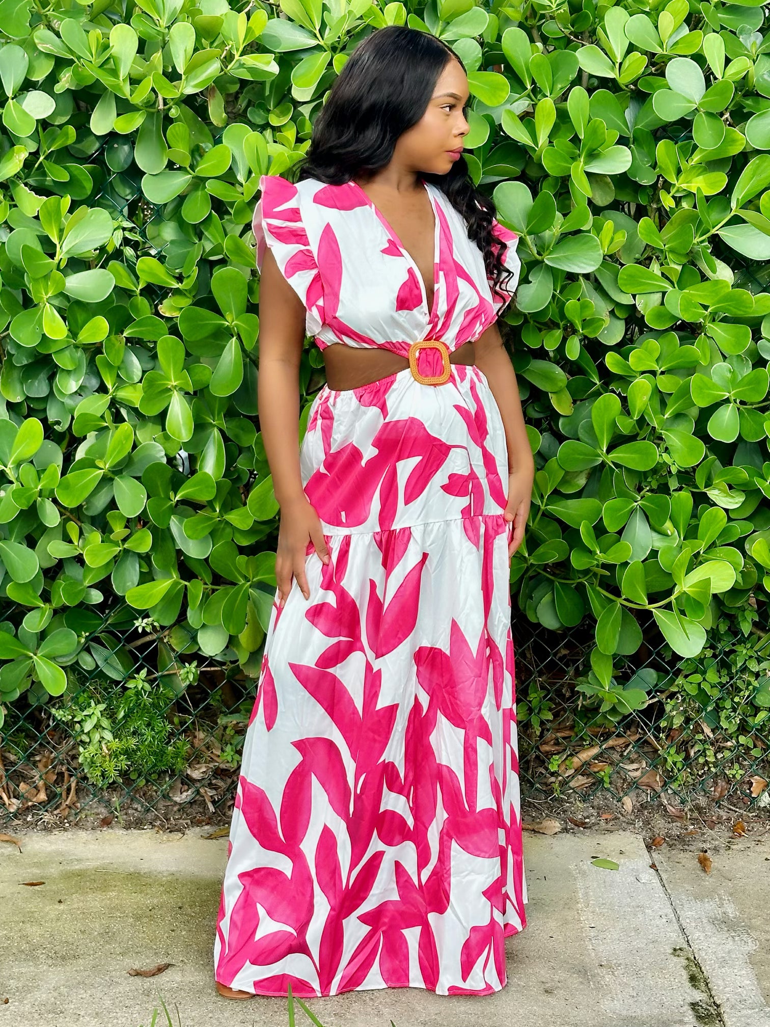 Trendy women’s maxi dress with urban-chic vibe