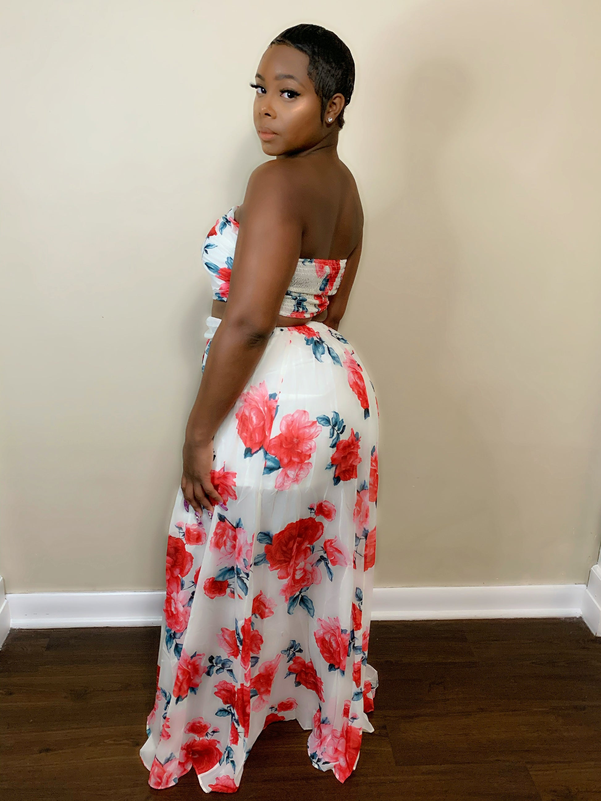 How to wear a skirt set