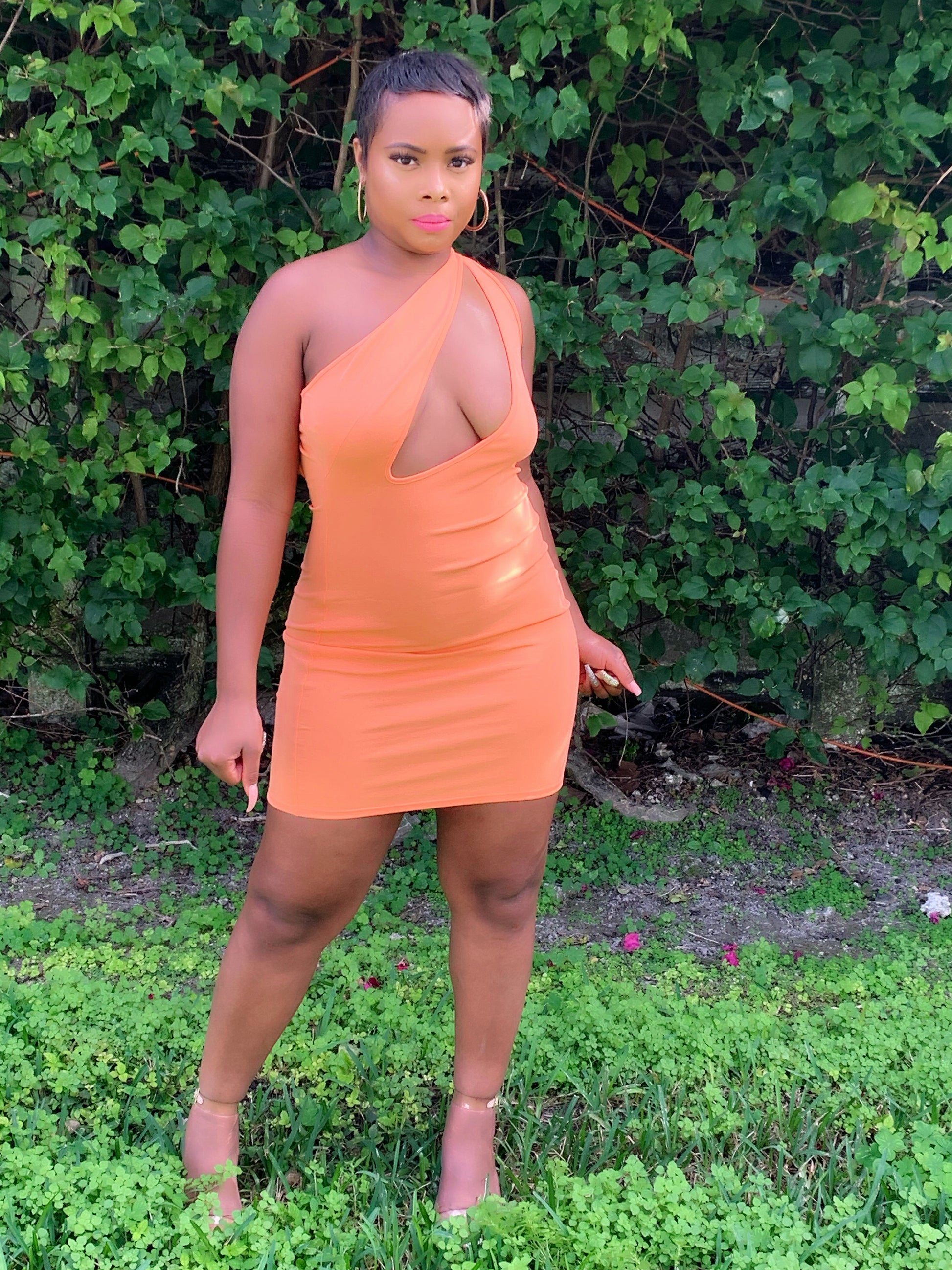 How to wear a mini dress