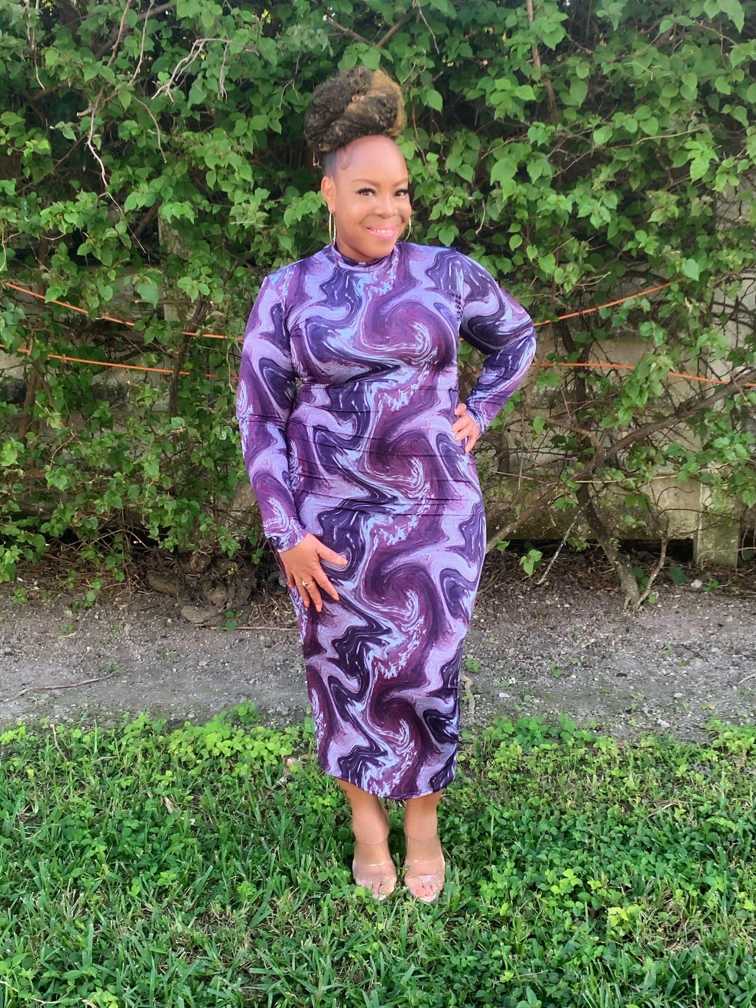 How to wear a midi dress
