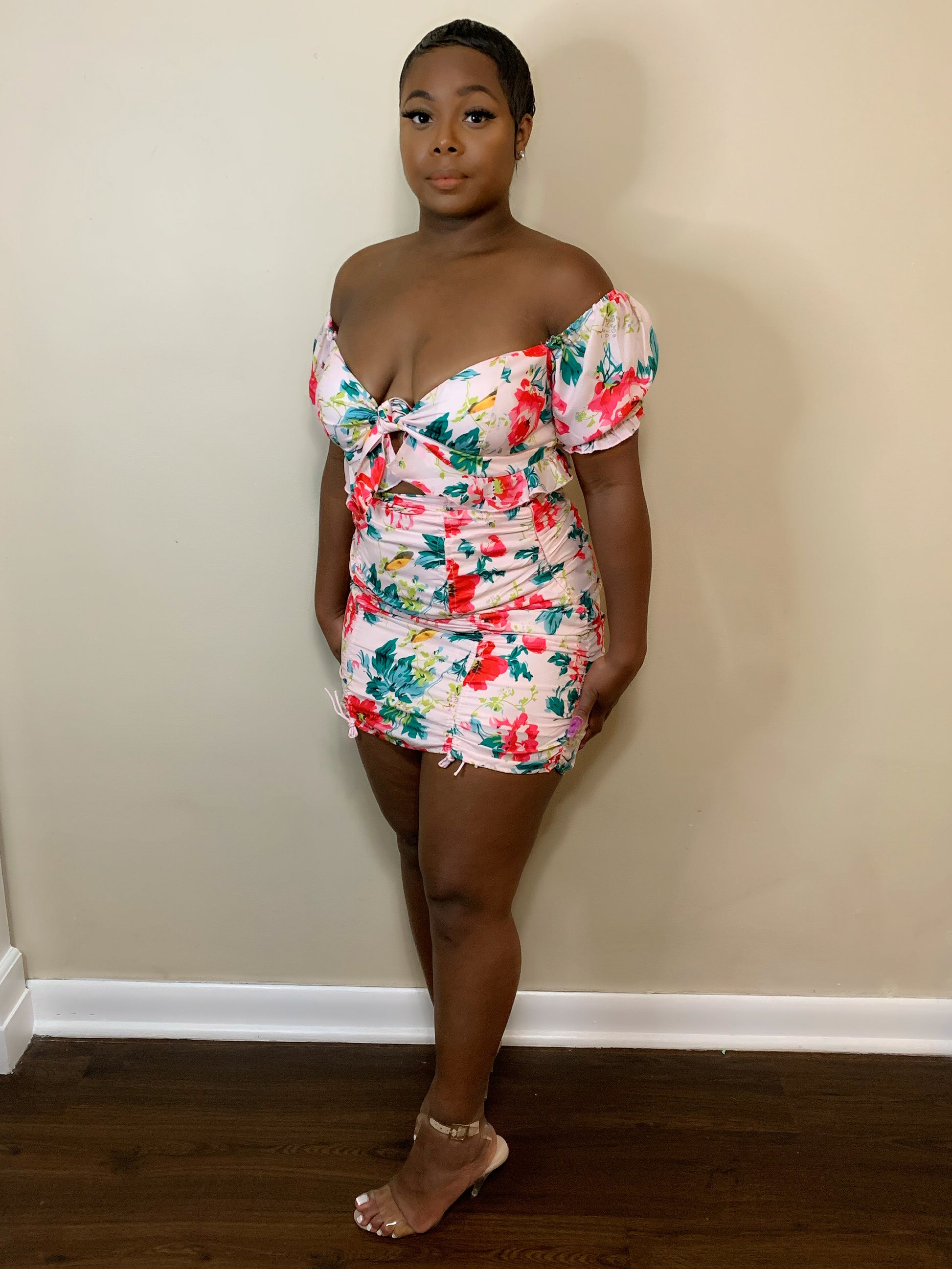 How to wear a skirt set